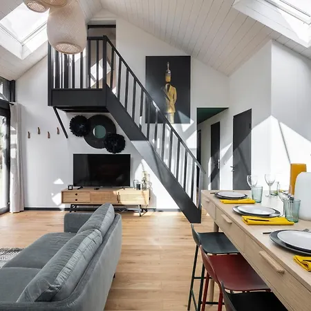Maison Castellio By Cocoonr Holiday home *